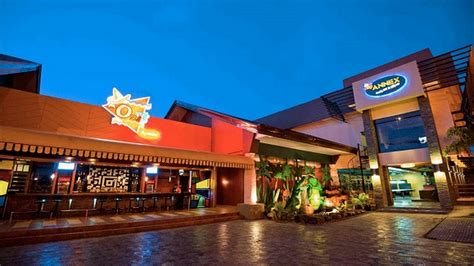 MO2 Restobar, Mandaue City, Moonlight Street .